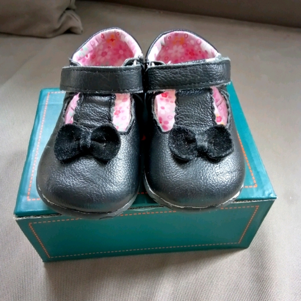 Genuine leather black dress shoes toddler size 7